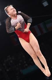 视频｜电竞世界杯惊现“鬼屋”，场地前身疑似是游乐场