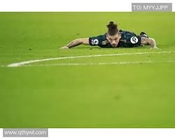 刚被裁不到仨月！1米72日本后卫杀回NBA，公牛伤病潮成他最后机会