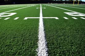 天津媒体报道朱辰杰戴面具训练引争议：国足冒险用人？球迷担忧声一片